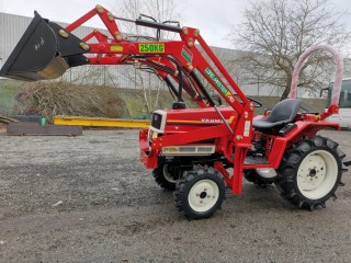 YANMAR  F16 D AVEC CHARGEUR